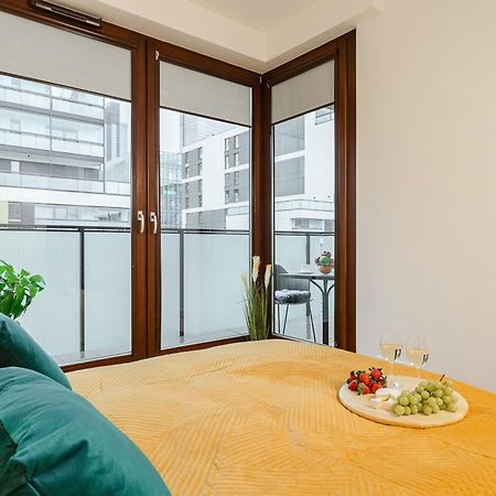 Cozy Family Apartments With Balcony Near Zlote Tarasy Warschau Buitenkant foto
