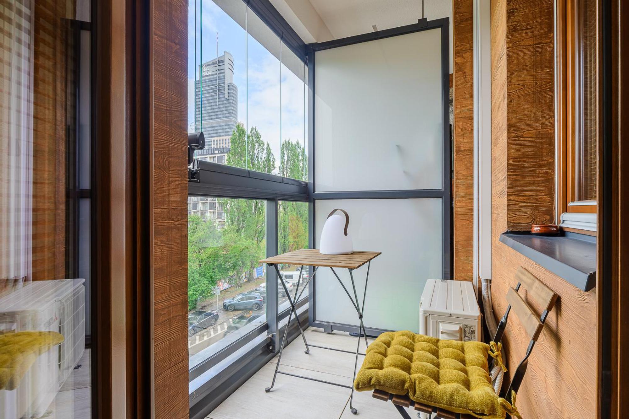 Cozy Family Apartments With Balcony Near Zlote Tarasy Warschau Buitenkant foto