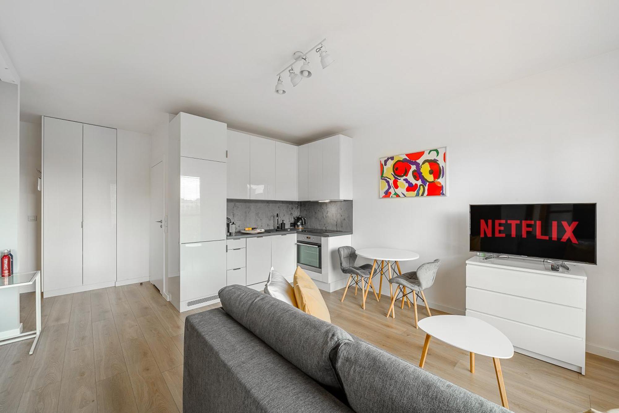 Cozy Family Apartments With Balcony Near Zlote Tarasy Warschau Buitenkant foto