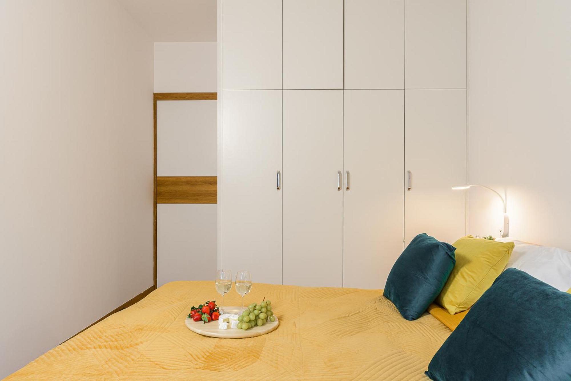 Cozy Family Apartments With Balcony Near Zlote Tarasy Warschau Kamer foto