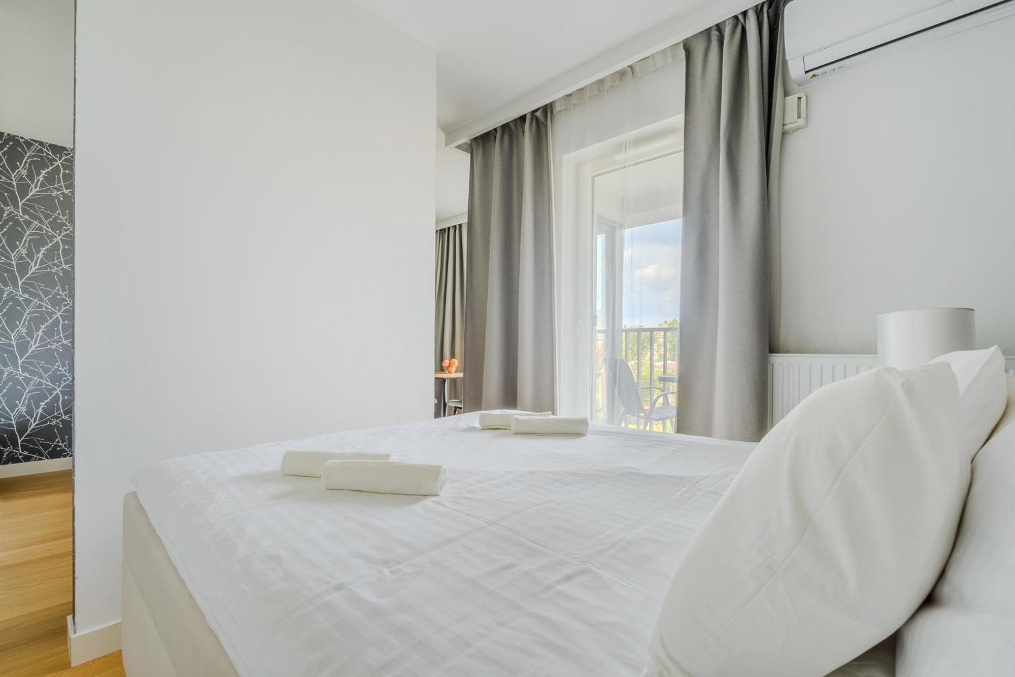 Cozy Family Apartments With Balcony Near Zlote Tarasy Warschau Kamer foto